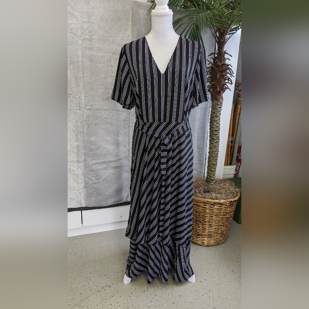 NWT Ann Taylor Dress sz 14